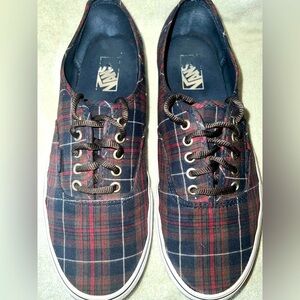 Vans Men's Plaid lace up - Black and Red size 11